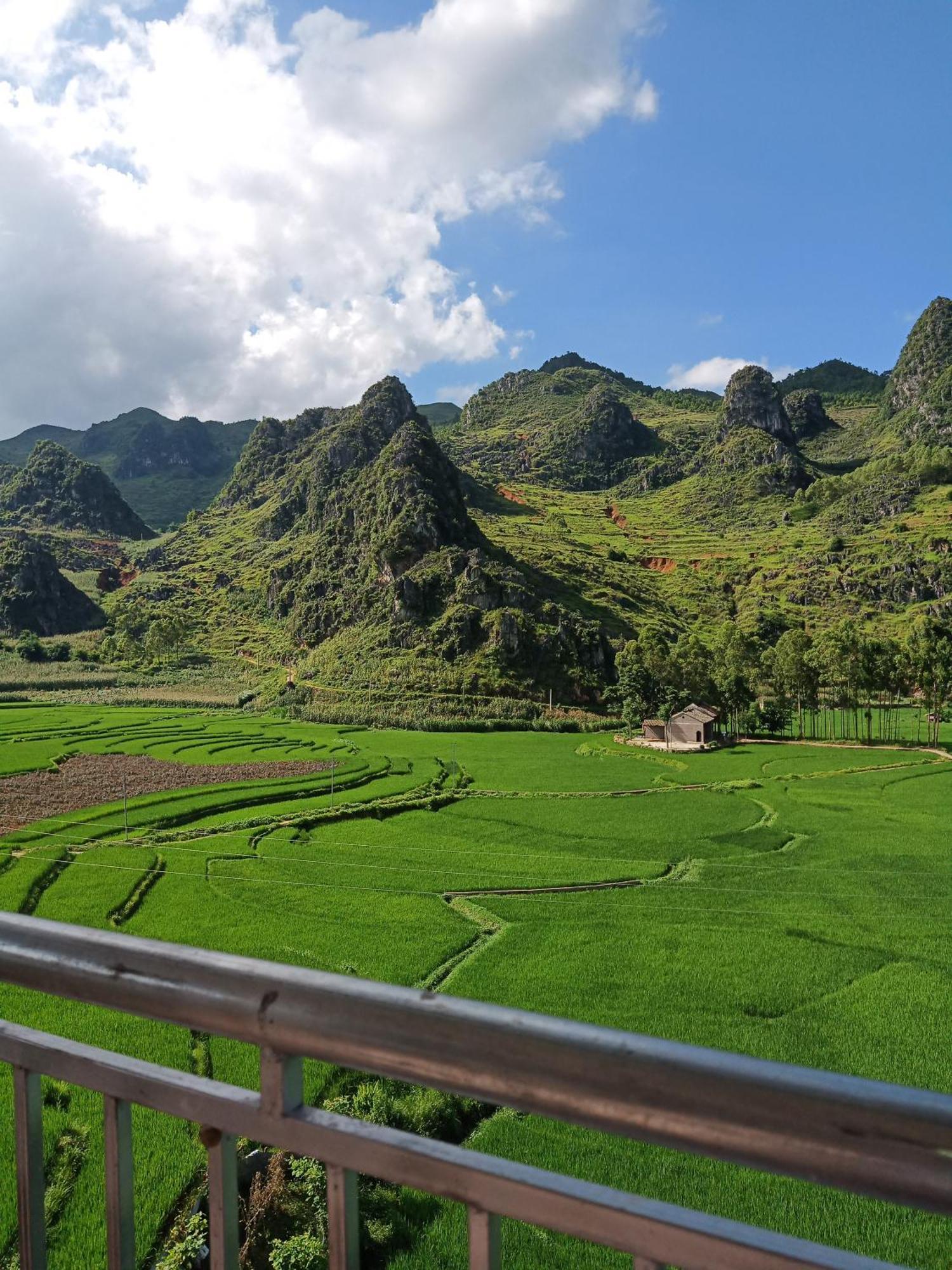 Hotel Cao Nguyen Dong Van  Pokoj fotografie